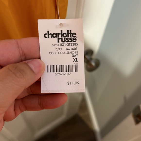 Never worn - Picture 2 of 3